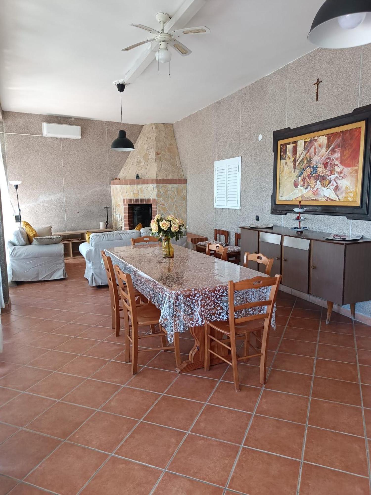 Pm 1 Via Ovidio Guest House Лепорано Екстериор снимка